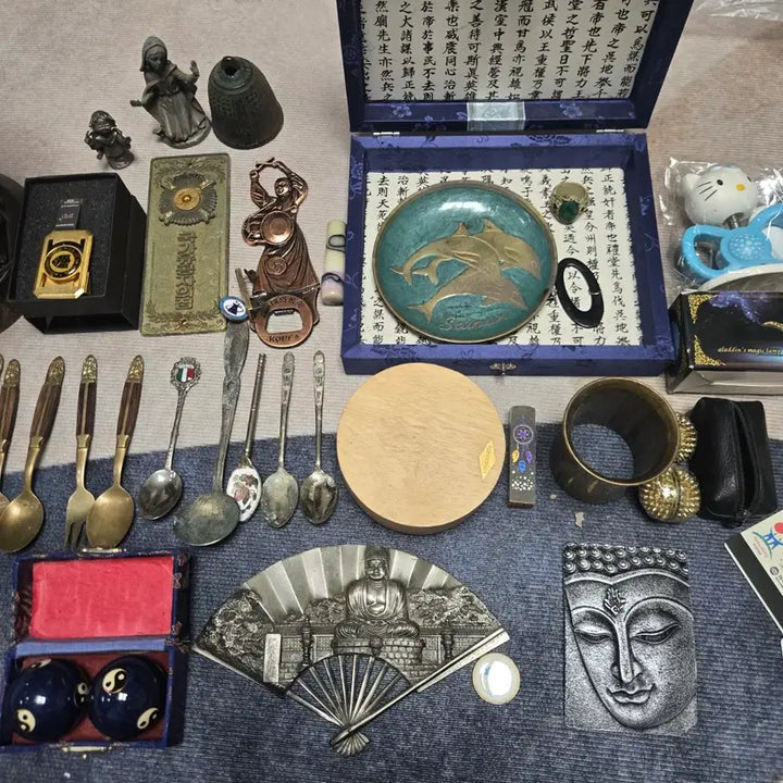 [BUNJANG] Assorted Collectibles Bundle Set / >묻지마 수집품 일괄<