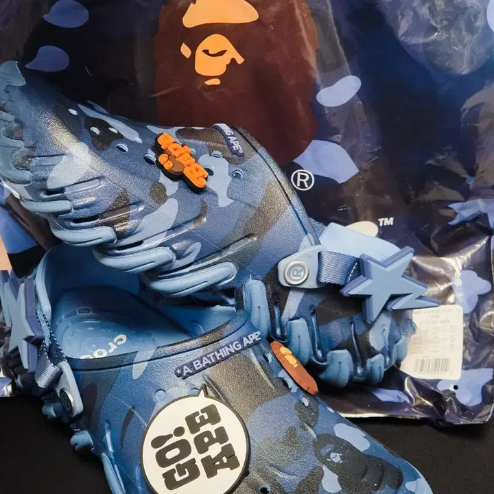 [BUNJANG] BAPE x Crocs Navy Clogs / 2026 베이프 크록스 네이비 BAPE x Crocs Navy