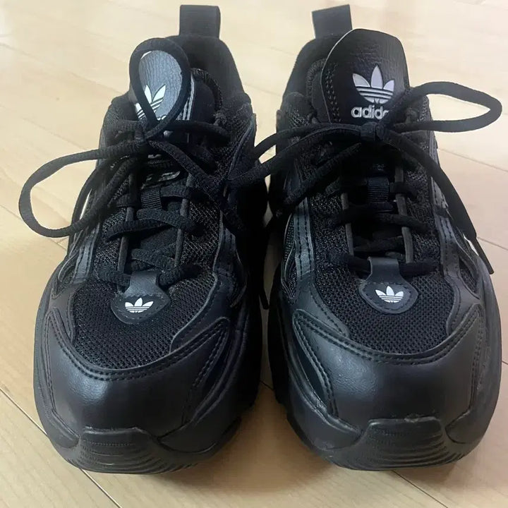 [BUNJANG] Adidas Ozgaia Triple Black Sneakers / 아디다스 오즈가이아 트리플 블랙 230
