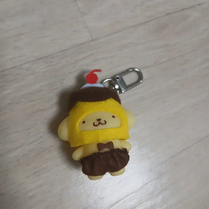 [BUNJANG] Sanrio Dessert Chibi Tomo Pompompurin Pudding Plush Keychain / 산리오 디저트 치비토모 폼폼푸린 푸딩 인형 키링 가챠 피규어