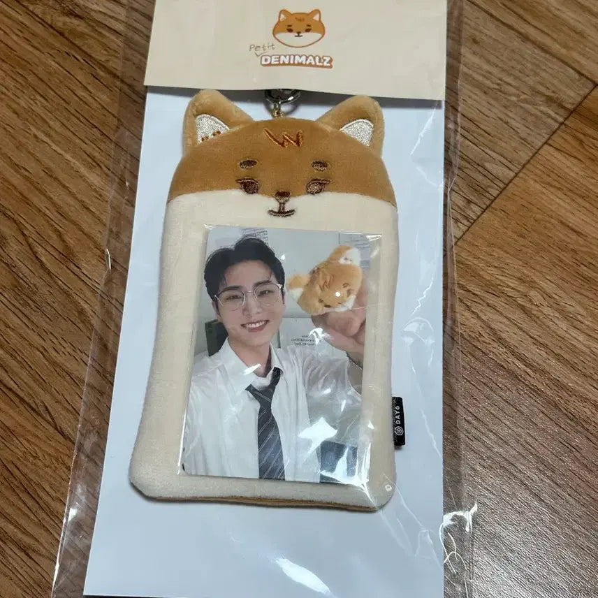 [BUNJANG] DAY6 Young K Petit Merz Photocard Holder Keychain / 데이식스 쁘띠멀즈 쁘멀케 포카 홀더 영케이 카드 홀더 키링