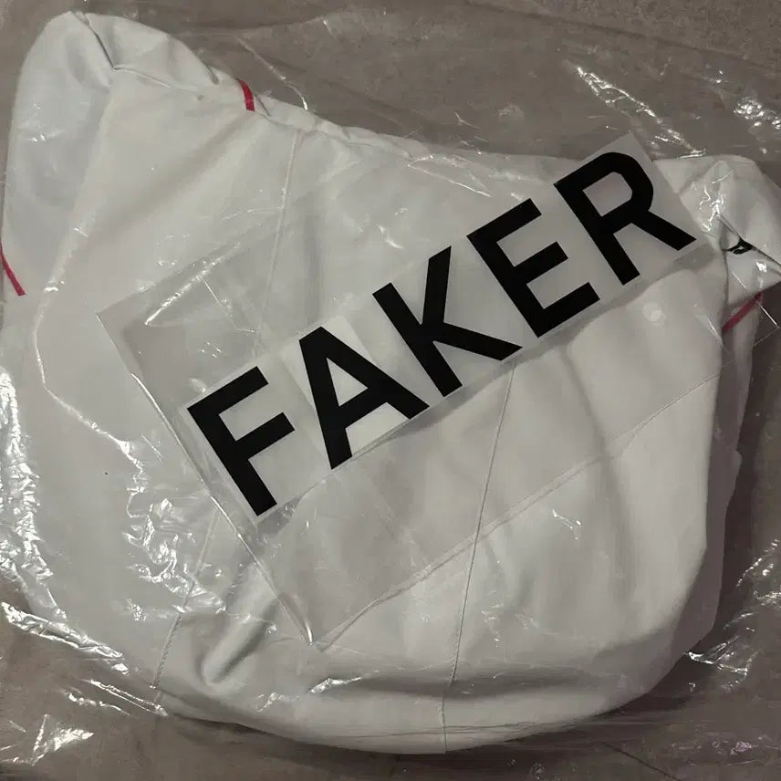 [BUNJANG] T1 Worlds Uniform Jacket M Non-Marking / 티원 T1 월즈 유니폼 자켓 M 논마킹 + 페이커 마킹지 faker