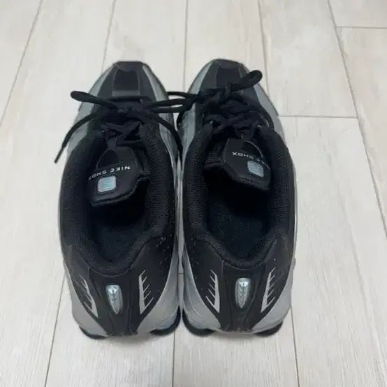 [BUNJANG] Nike Shox R4 Silver/Sky Sneakers / 나이키 샥스 R4 실버/스카이