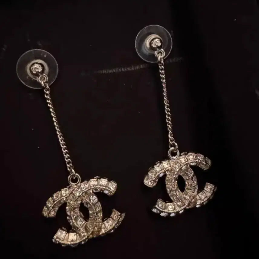 [BUNJANG] Chanel Coco Mark Chain Earrings Silver / 샤넬 코코마크 체인 귀걸이 실버