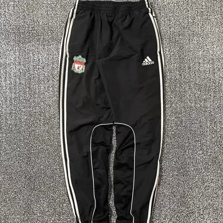 [BUNJANG] Adidas Liverpool 08 Vintage Track Pants / 아디다스 08 리버풀 빈티지 트랙팬츠