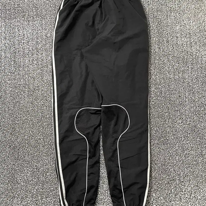 [BUNJANG] Adidas Liverpool 08 Vintage Track Pants / 아디다스 08 리버풀 빈티지 트랙팬츠