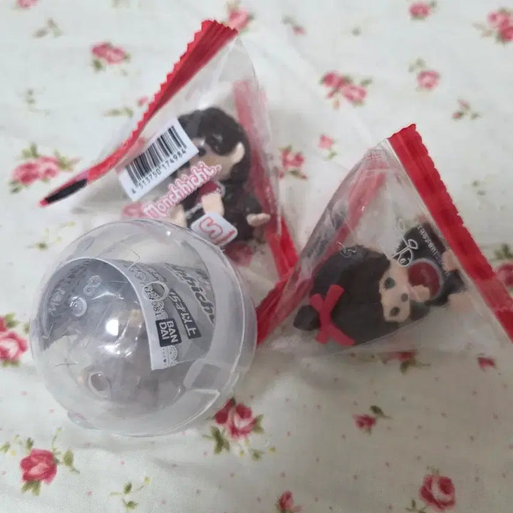 [SOLD OUT] 몬치치 신상 가챠+ 피규어 세트 새상품