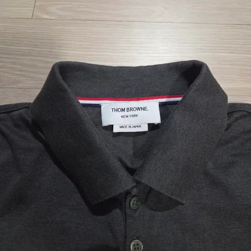 [BUNJANG] Thom Browne Dark Grey Pique Polo Shirt / [Thom Browne] 톰브라운 다크 그레이 피케 폴로 셔츠