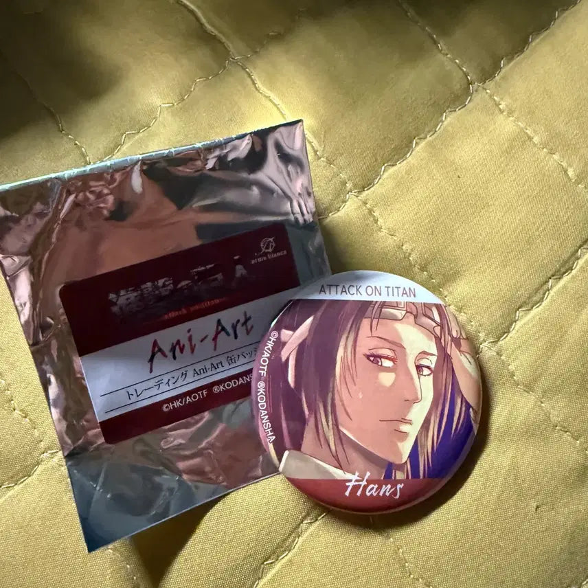 [BUNJANG] Attack on Titan Anya Art Can Badge Hanji Zoe / 진격의거인 애니아트 캔뱃지 한지 조에