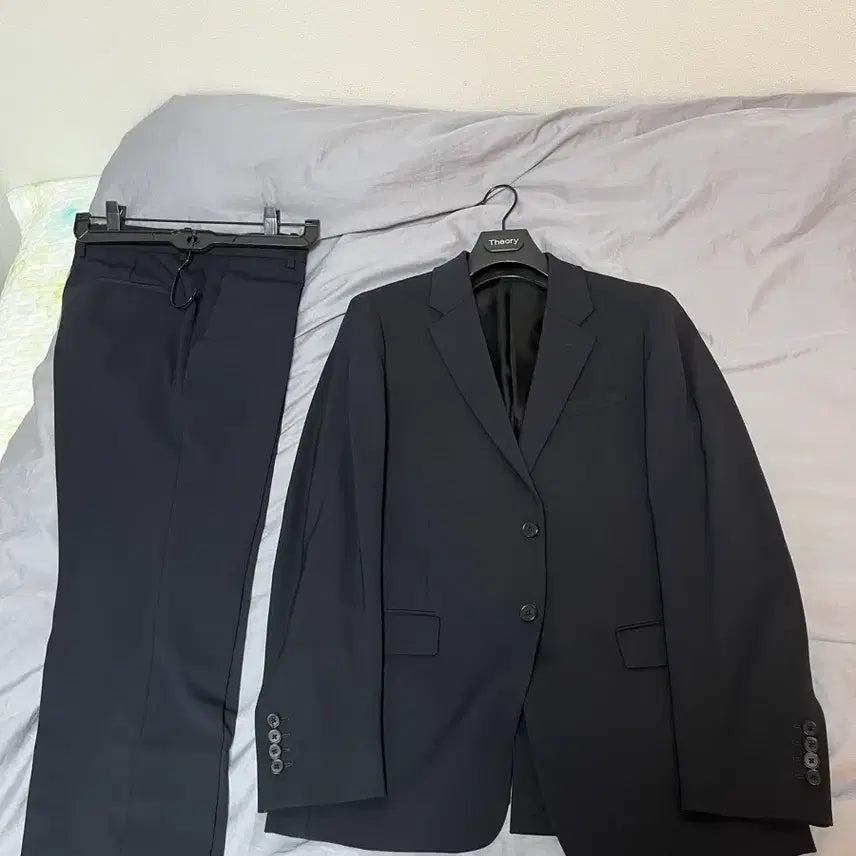 [BUNJANG] Theory New Tailor Suit Set Dark Navy (Size 38/31) / 띠어리 뉴테일러 정장셋업(38/31) 새상품급 팔아요