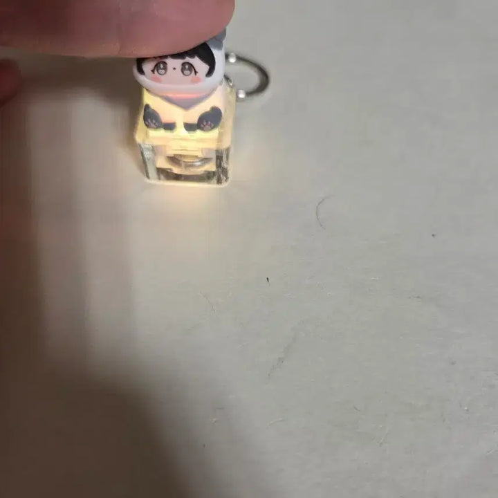 [BUNJANG] QWER Born 2 Rock 2nd Anniversary Artisan Keycap / qwer born 2 rock 2주년 팝업 쵸단 아티산 키캡