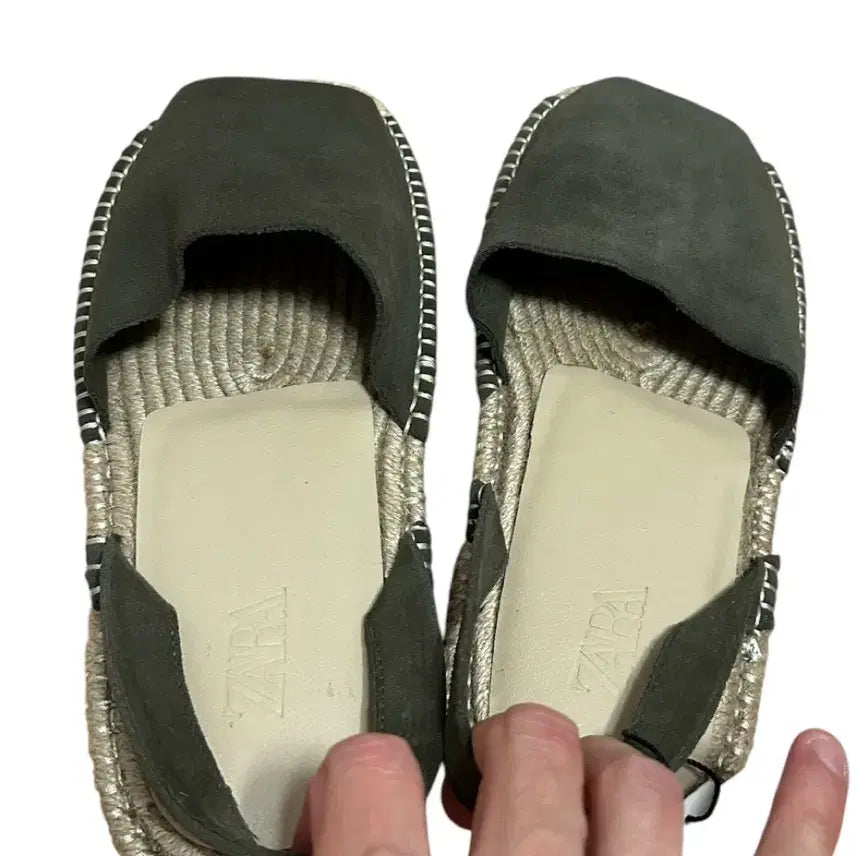 [BUNJANG] ZARA Suede Espadrille Sandals Olive / (새상품) 자라 스웨이드 에스파드류 샌들 올리브 43(275) size