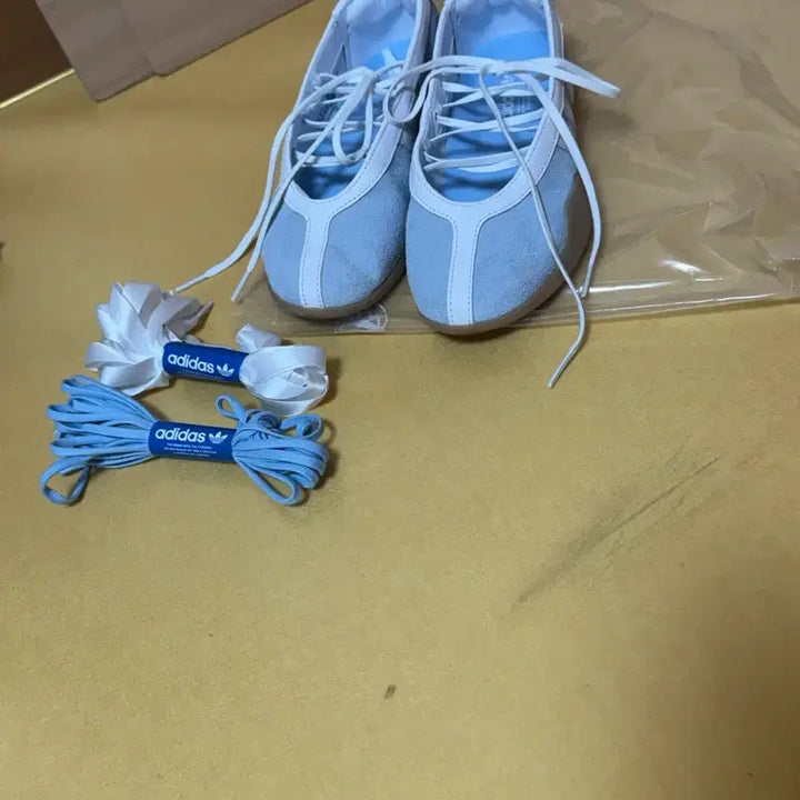 [BUNJANG] Adidas Taekwondo May Clear Sky Cloud White Shoes / 아디다스 태권도 메이 클리어 스카이 클라우드 화이트 240