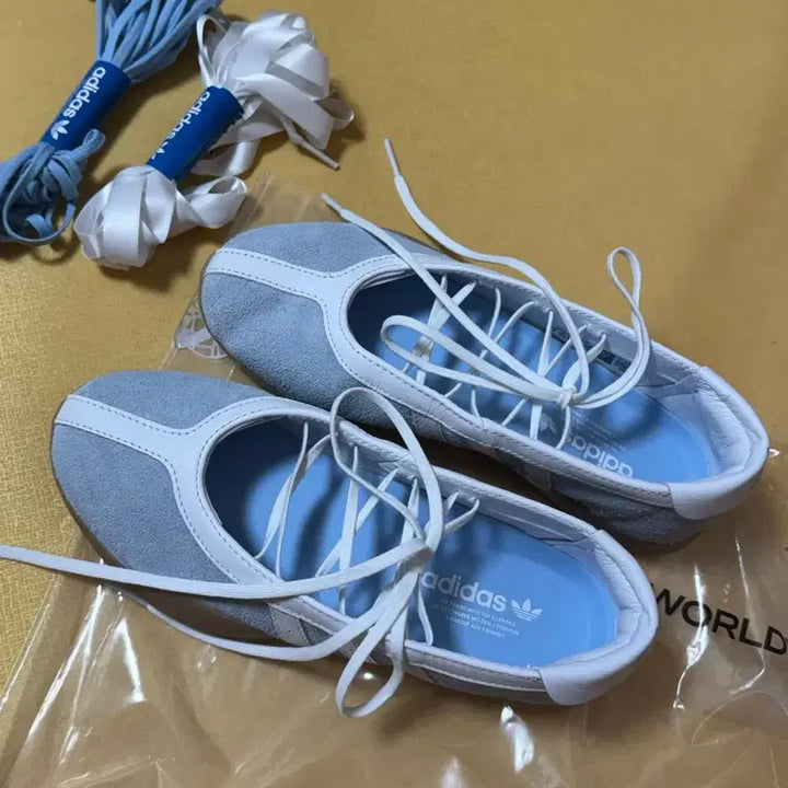 [BUNJANG] Adidas Taekwondo May Clear Sky Cloud White Shoes / 아디다스 태권도 메이 클리어 스카이 클라우드 화이트 240