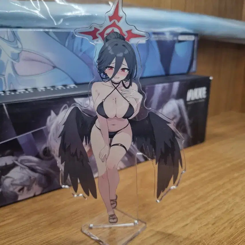 [SOLD OUT] 블루아카이브 하네카와 하스미 아크릴 스탠트
