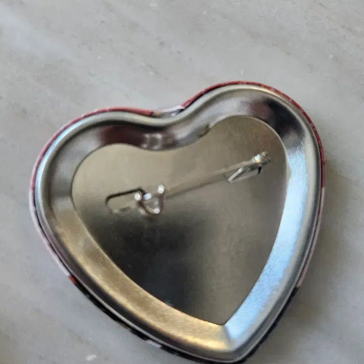 [BUNJANG] Stellive Nana Heart Can Badge / 스텔라이브 나나 하트 캔뱃지