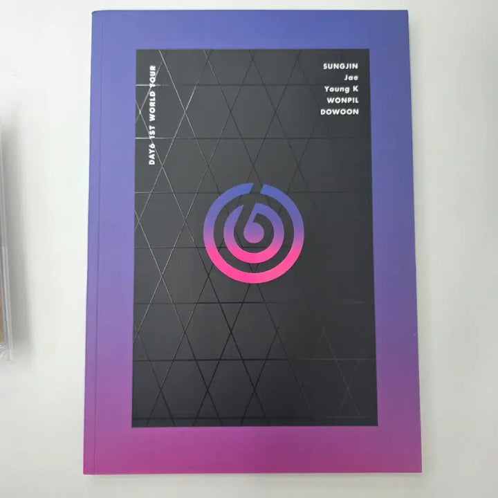 [BUNJANG] Day6 1st World Tour Concert Photobook / 데이식스 Day6 1st 월드투어 콘서트 포토북