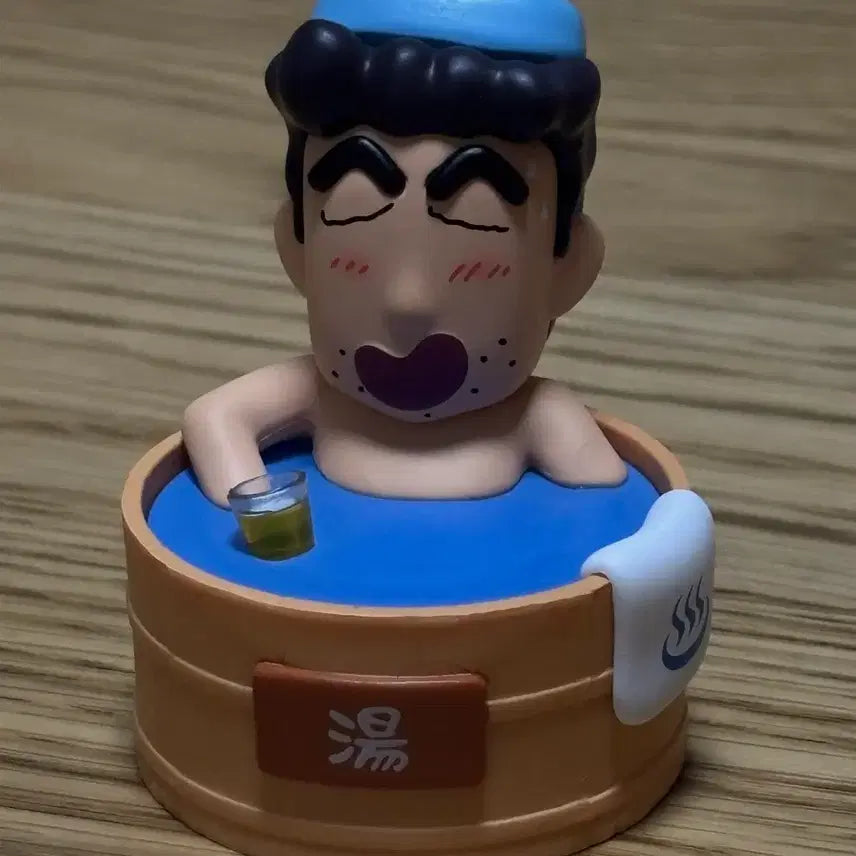 [BUNJANG] Crayon Shin-chan Onsen Model Figure (Shin-Nengman) / 온천 짱구 피규어 신형만