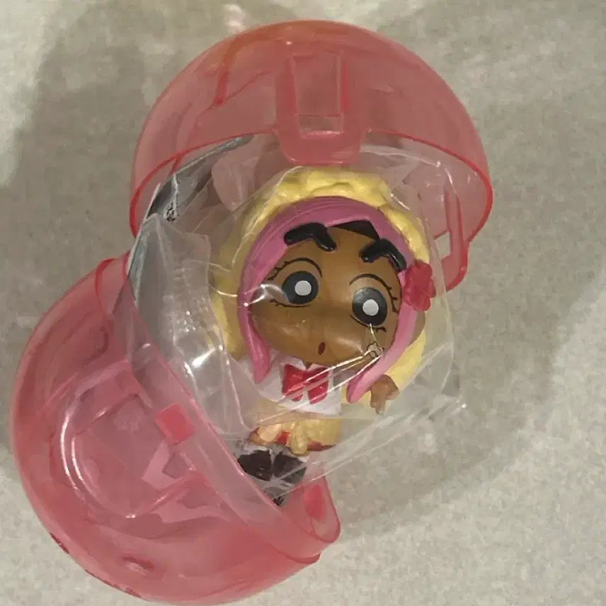 [SOLD OUT] 짱구는 못말려 태닝 갸루 피규어 가챠