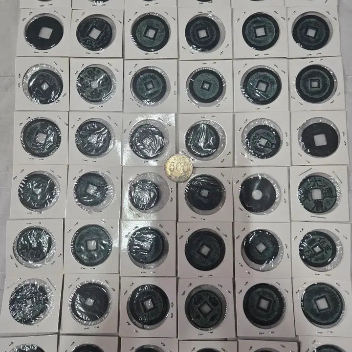 [BUNJANG] Chinese Coin Replicas (Set of 48) / 중국동전
