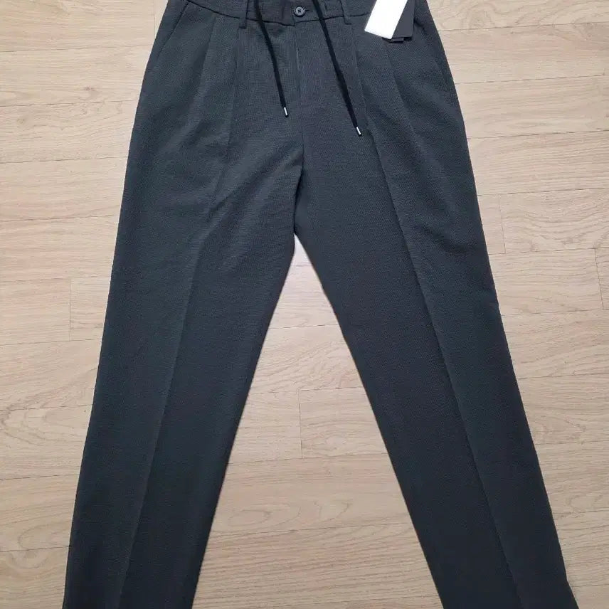[BUNJANG] Jil Sander Navy Cooling Seersucker Pants (Size 32/86) / 질스튜어트뉴욕 쿨링 시어서커  팬츠 86 32 그레이 정가 37만원