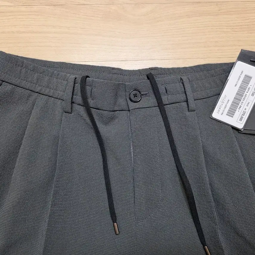 [BUNJANG] Jil Sander Navy Cooling Seersucker Pants (Size 32/86) / 질스튜어트뉴욕 쿨링 시어서커  팬츠 86 32 그레이 정가 37만원
