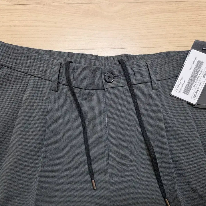 [BUNJANG] Jil Sander Navy Cooling Seersucker Pants (Size 32/86) / 질스튜어트뉴욕 쿨링 시어서커  팬츠 86 32 그레이 정가 37만원