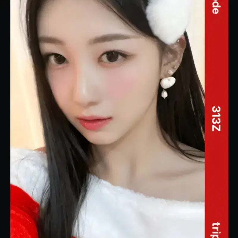[BUNJANG] tripleS Kaede Christmas Object C313 / 트리플에스 카에데 크림 크리스마스 오브젝트 C313 양도