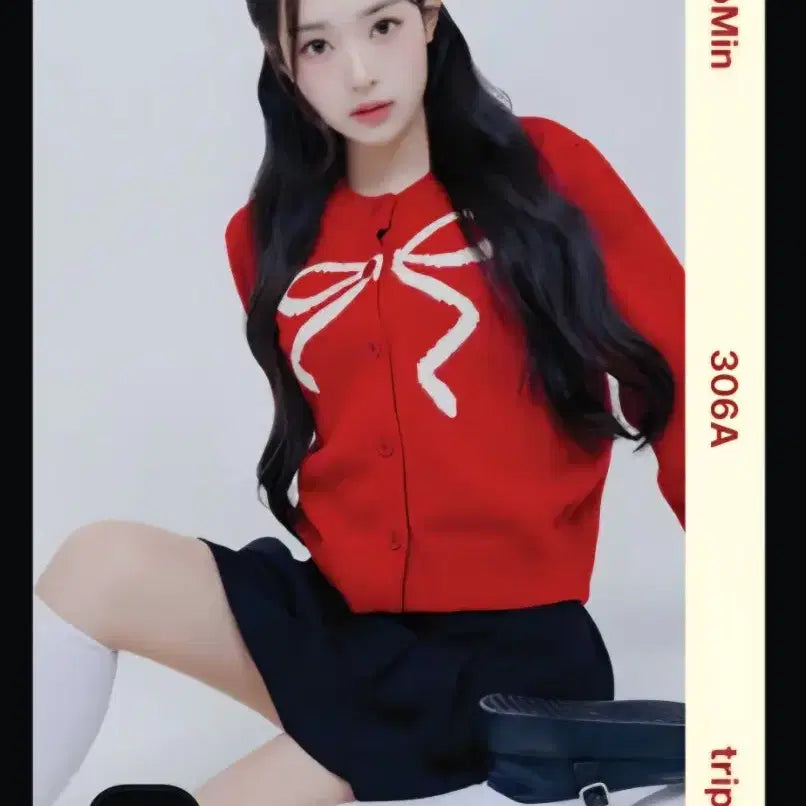 [BUNJANG] TripleS Soomin Kim Soomin Polo Knit Object E306 / 트리플에스 수민 김수민 폴로니트 오브젝트 E306