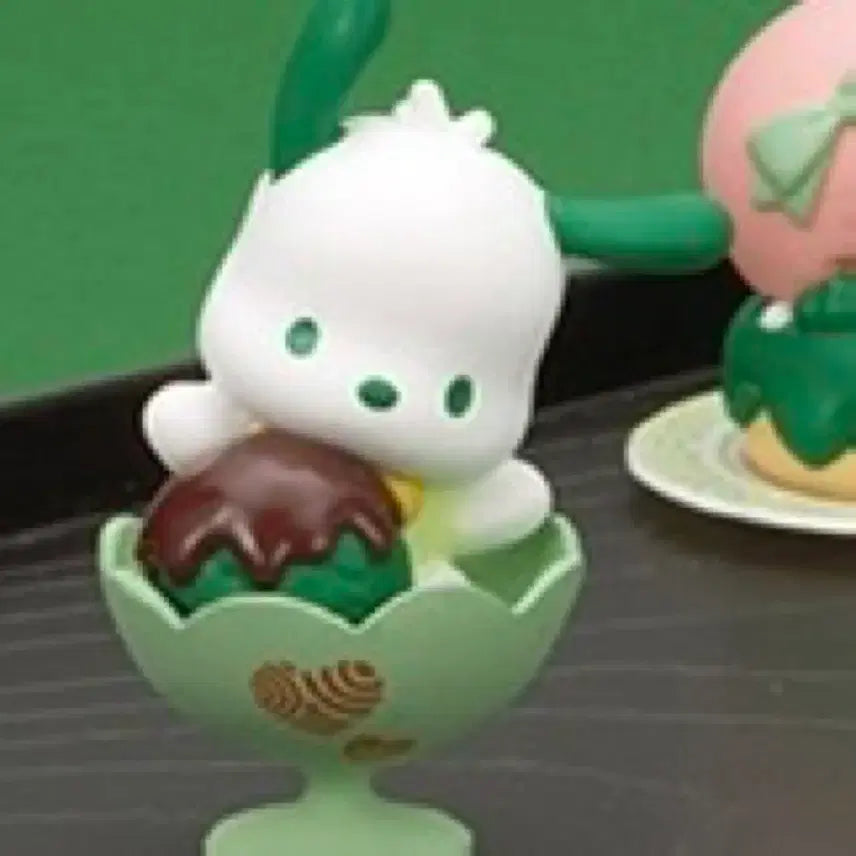 [BUNJANG] Sanrio LOVE Matcha Mini Figure Gacha / 산리오 LOVE 말차 미니 피규어 가챠 (선택 가능)