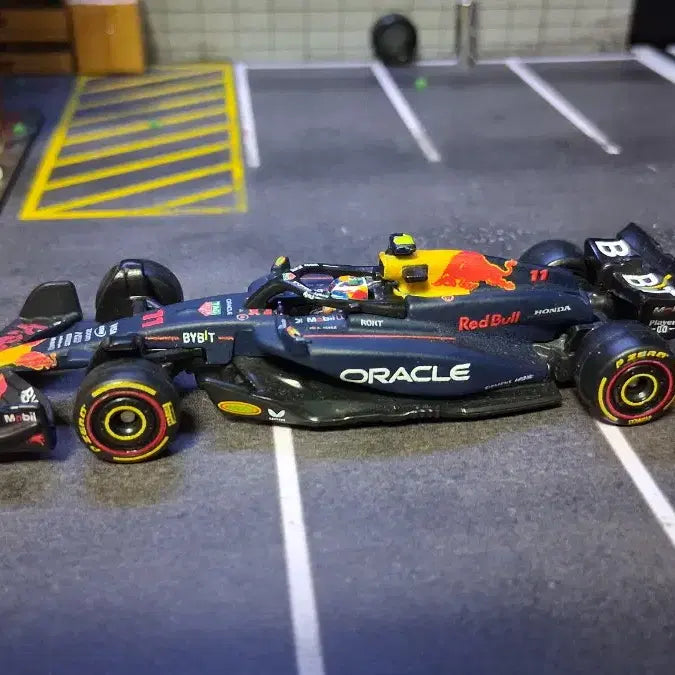 [BUNJANG] Hot Wheels Red Bull Racing RB20 (Opened) / 핫휠 f1레드불 레이싱 RB20 (개봉품, 카드 없음. 사진 전부)