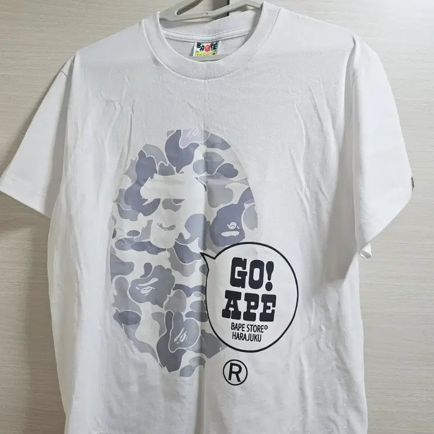 [SOLD OUT] 베이프 하라주쿠 고 에이프  반팔티