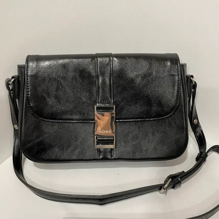[BUNJANG] Donkey Black Shoulder Bag / 돈키 시시 블랙 숄더백 가방