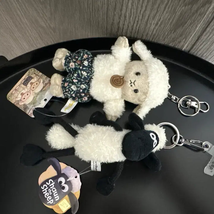 [BUNJANG] Sean The Sheep Yang Bok Soon Doll Keychain Set / (2개일괄) 숀더쉽 양복순 양 인형 키링 세트