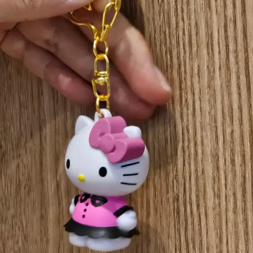 [BUNJANG] Hello Kitty Happy Charm Figure / 헬로키티 해피 키링 피규어 (새상품)