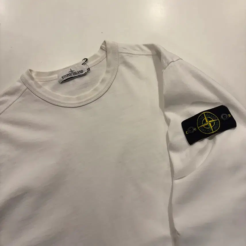 [BUNJANG] Stone Island 20SS White Long Sleeve T-Shirt / [M] 20ss 스톤아일랜드 화이트 긴팔 티셔츠 롱슬리브 E47