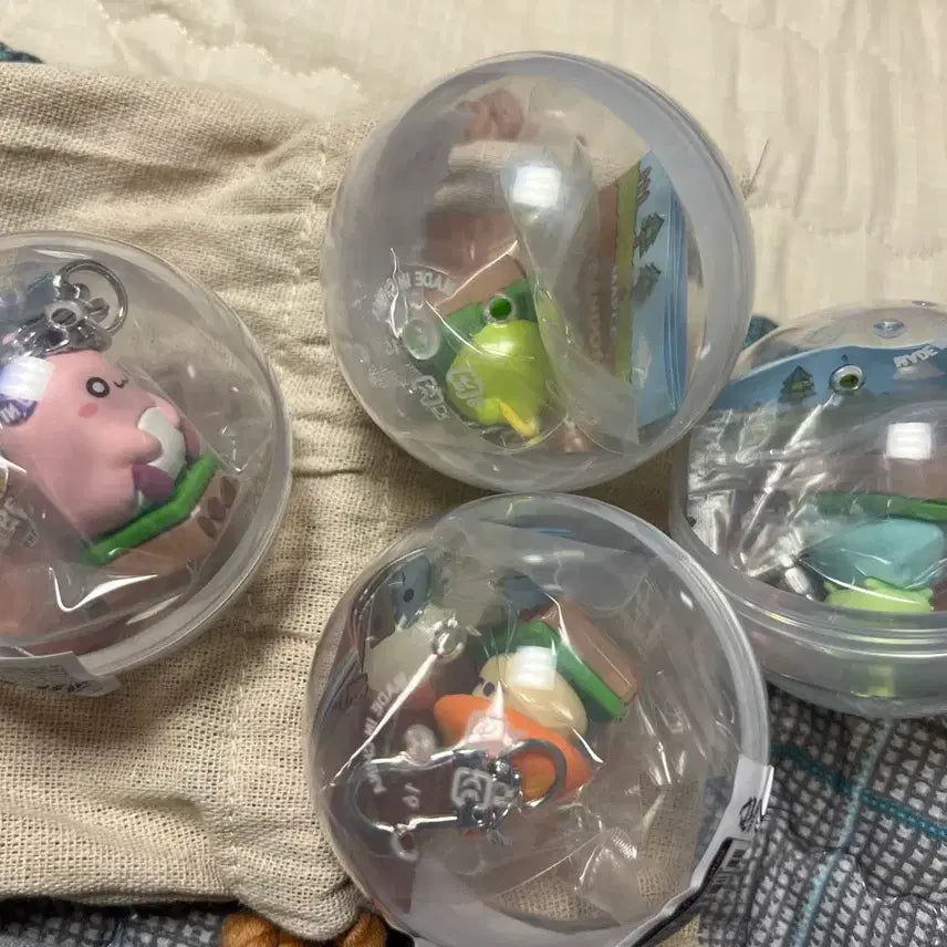 [BUNJANG] MapleStory Lotte World Figure Keyring Gacha Full Set / 메이플스토리 롯데월드 피규어 키링 가챠 세트