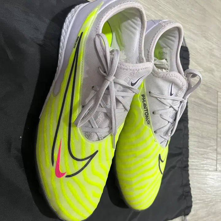 [BUNJANG] Nike React Phantom GX Pro TF 250 Futsal Shoes / 나이키 리액트 팬텀 GX 프로 TF [250] 풋살화
