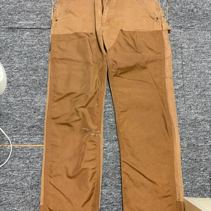 [SOLD OUT] 칼하트 더블니 카펜터 데님팬츠 30x30