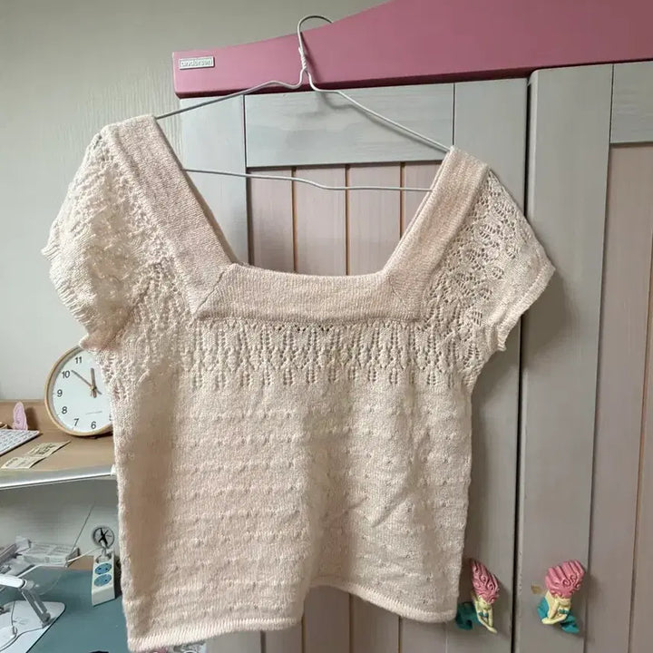 [BUNJANG] Brandy Melville Short-Sleeve Knit Top / 브랜디멜빌 반팔니트