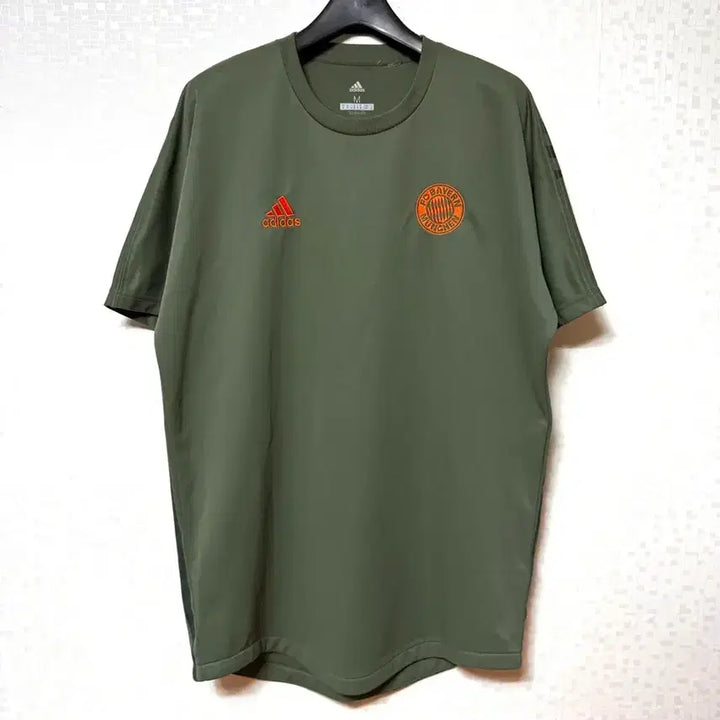 [BUNJANG] Adidas Bayern Munich Functional Short Sleeve T-Shirt Khaki / [M,95]아디다스 바이에른뮌헨 기능성 반팔티 카키