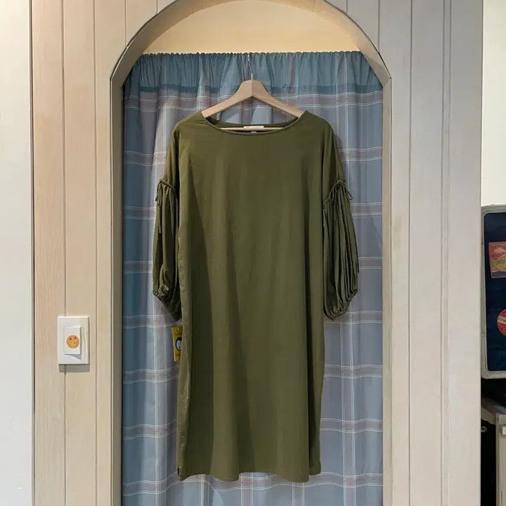 [BUNJANG] Niko and... Khaki Sleeve Detail Dress / Niko and 카키 소매디테일 원피스