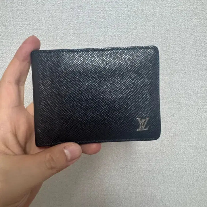 [BUNJANG] Louis Vuitton Taiga Men&