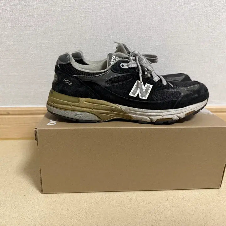 [BUNJANG] New Balance 993 Black Sneakers (255mm) / 뉴발란스 993 블랙 255