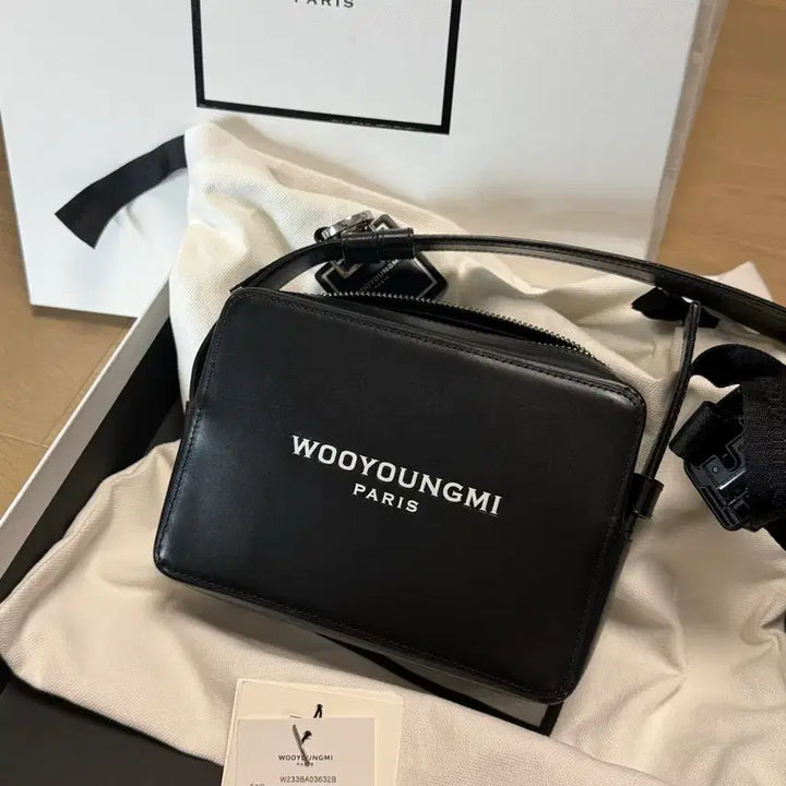 [BUNJANG] Woo Young Mi Square Bag Black Full Set / {A+/os} 우영미 스퀘어백 블랙 풀구성