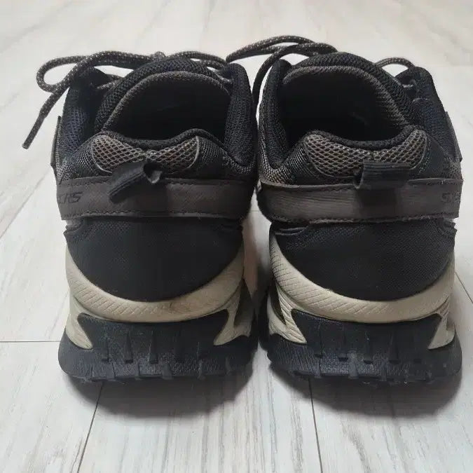 [BUNJANG] Skechers Waterproof Brown Hiking Boots (260mm) / 스케쳐스 방수 브라운 등산화(260)