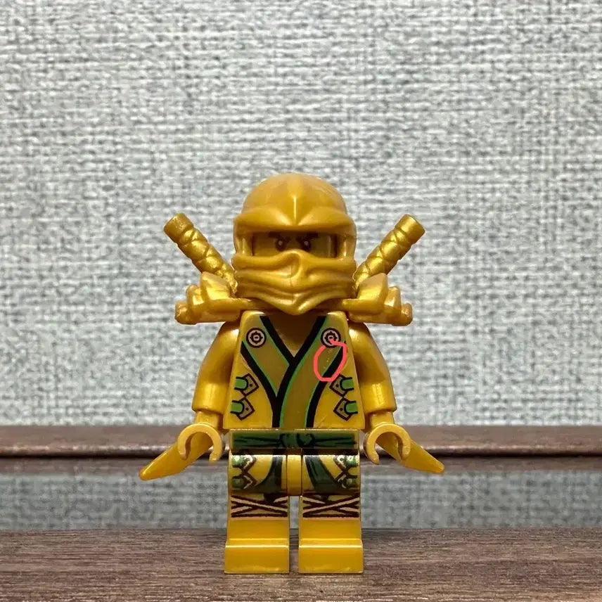 [BUNJANG] LEGO Ninjago Gold Ninja Lloyd Minifigure / 레고 닌자고 골드닌자 로이드 미니피규어