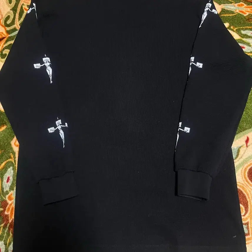 [BUNJANG] Fuckingawesome Lilith Thermal Top / [L] 퍼킹어썸 lilith thermal
