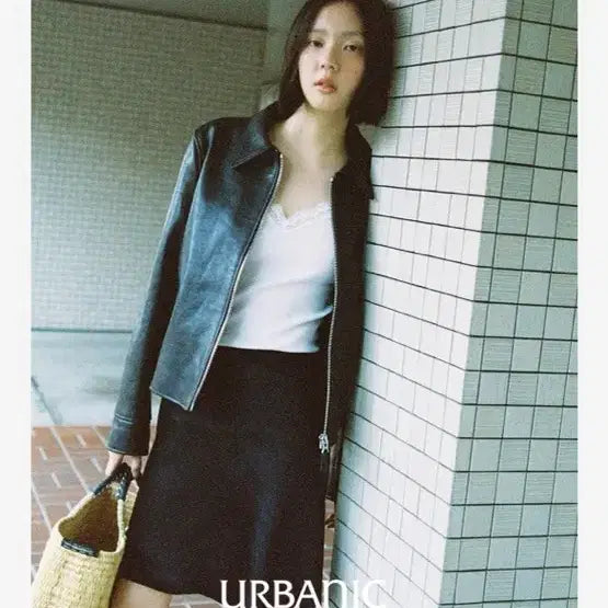 [BUNJANG] URBANIC30 Sylvie Satin Midi Skirt Black S / 얼바닉30 실비 새틴 미디 스커트(원가124000) 치마 세틴
