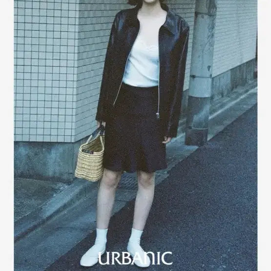 [BUNJANG] URBANIC30 Sylvie Satin Midi Skirt Black S / 얼바닉30 실비 새틴 미디 스커트(원가124000) 치마 세틴